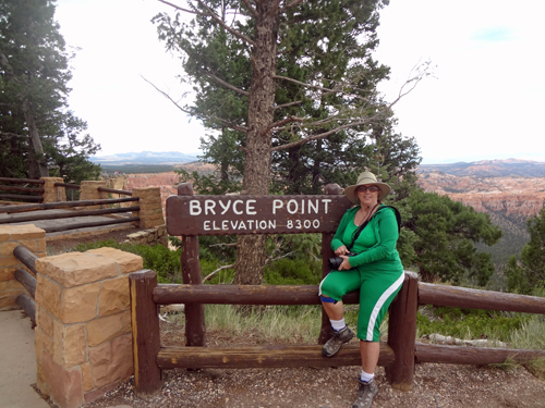 Karen Duquette at Bryce Point n Bryce Canon